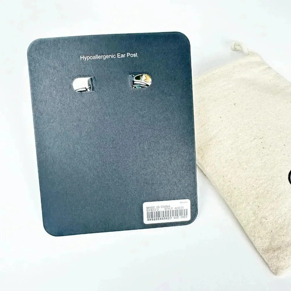 J.Crew Silver Heart Hoop Earrings Y2K Minimalist NWT Statement Jewelry Capsule - Picture 4 of 5